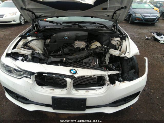 WBA8A3C52JK763729 BMW 320i Xdrive