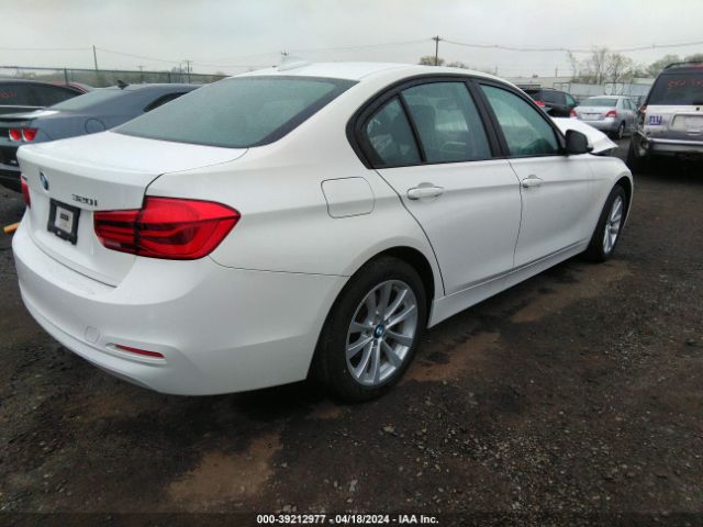 WBA8A3C52JK763729 BMW 320i Xdrive