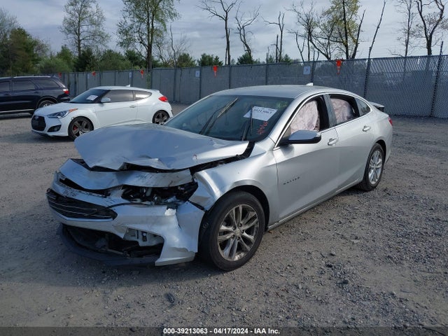 Chevrolet MALIBU LT 2018 1G1ZD5ST9JF133735 Image 2