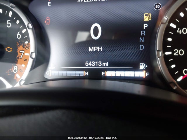 ZACCJADT0FPC05762 Jeep Renegade Limited