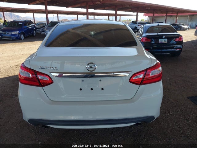 Nissan Altima 2.5 S 2017 1N4AL3AP3HC288752 Image 16
