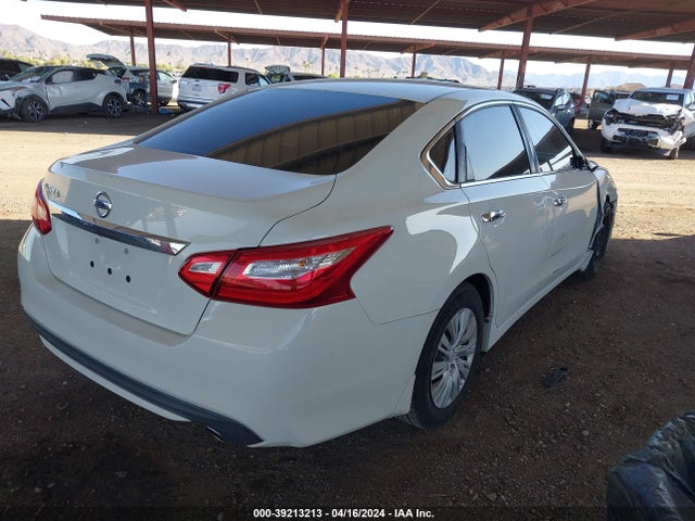 Nissan Altima 2.5 S 2017 1N4AL3AP3HC288752 Image 4