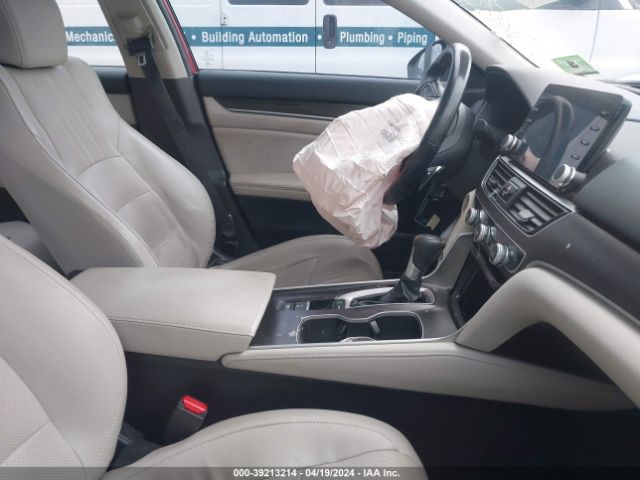 1HGCV1F93JA183062 Honda Accord Touring