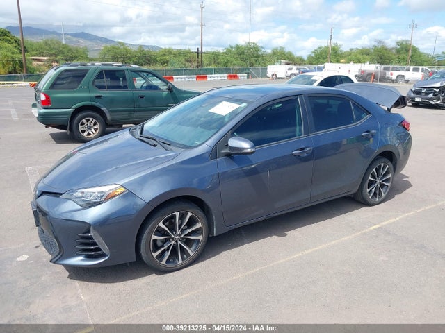 Toyota Corolla Se/xse 2018 5YFBURHE8JP803535 Image 2