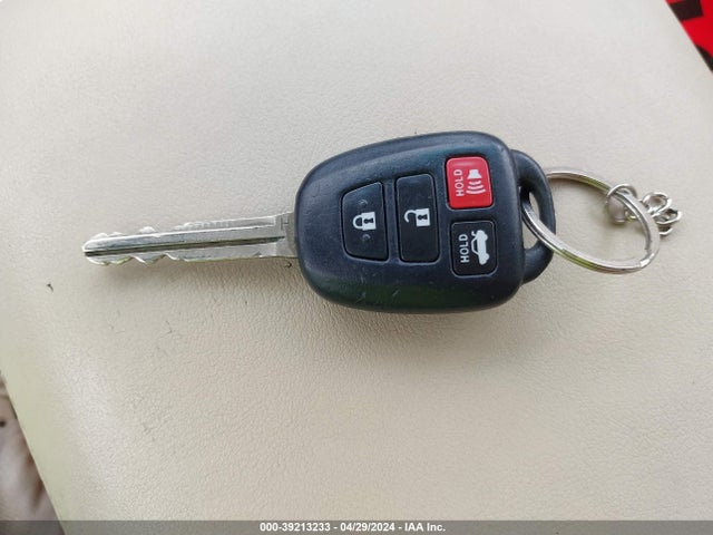 Toyota COROLLA LE 2014 5YFBURHE3EP036215 Image 11