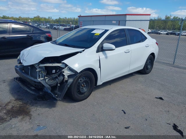 Toyota COROLLA LE 2014 5YFBURHE3EP036215 Image 2