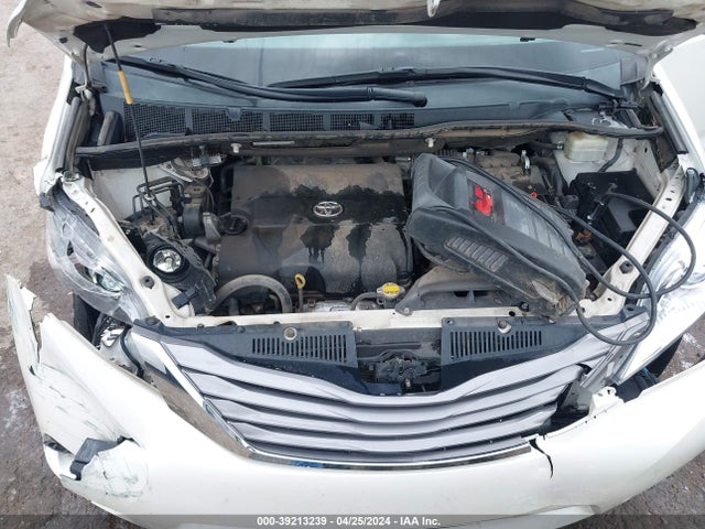 Toyota Sienna Xle 8 Passenger 2015 5TDYK3DC5FS620951 Image 10