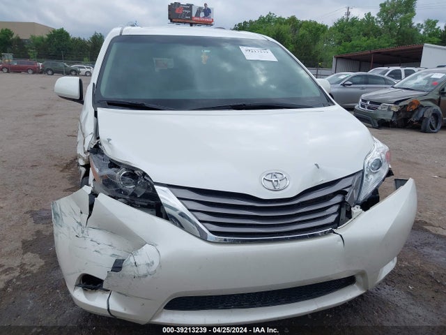Toyota Sienna Xle 8 Passenger 2015 5TDYK3DC5FS620951 Image 12