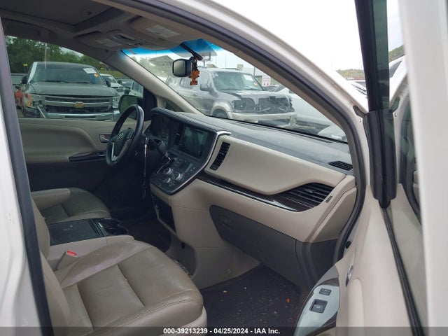 Toyota Sienna Xle 8 Passenger 2015 5TDYK3DC5FS620951 Image 5