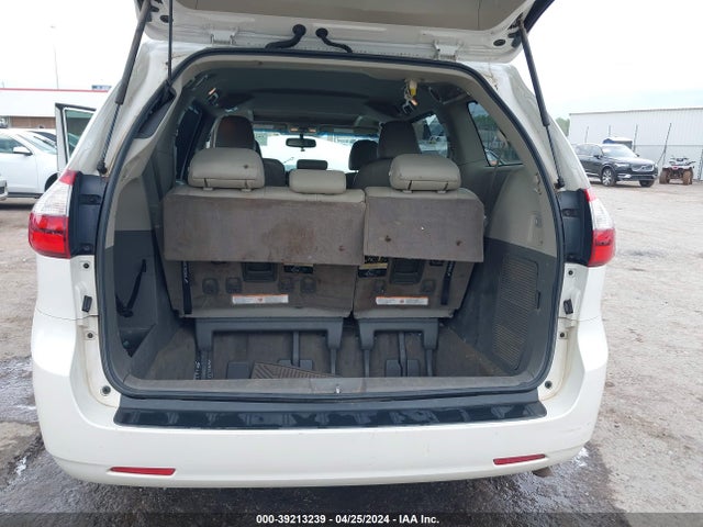 Toyota Sienna Xle 8 Passenger 2015 5TDYK3DC5FS620951 Image 8