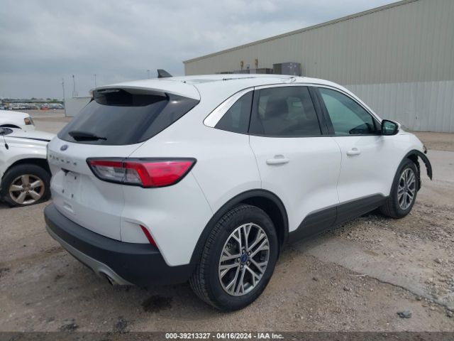 1FMCU0H63NUA45990 Ford ESCAPE SEL