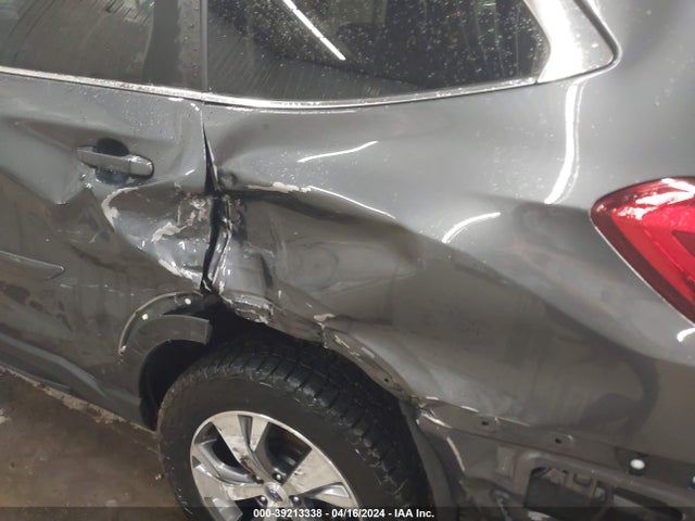 4S4WMACD1N3439017 Subaru Ascent Premium
