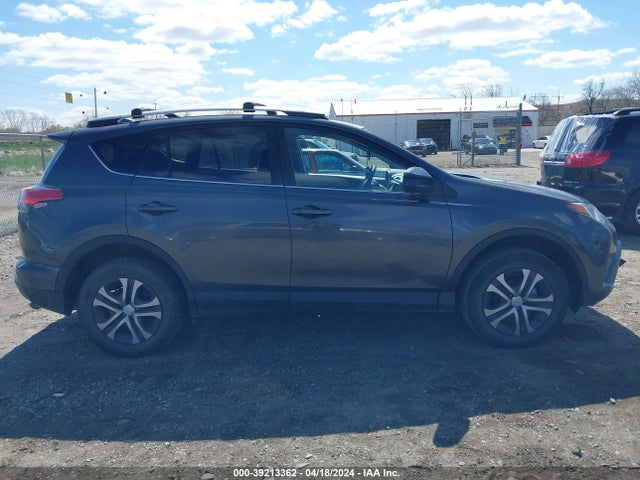 Toyota RAV4 LE 2018 2T3BFREV6JW838028 Image 14