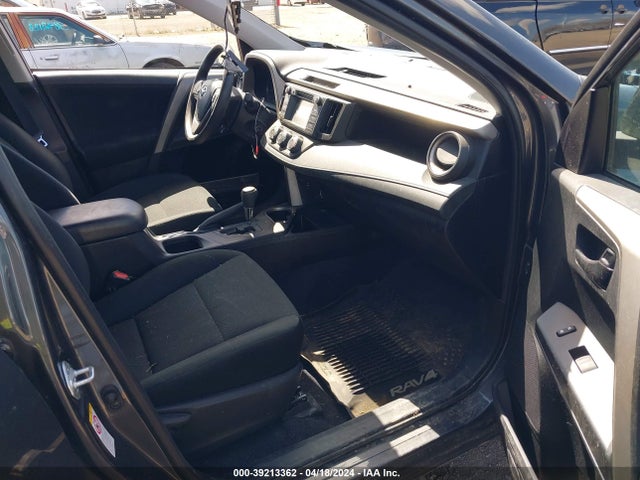 Toyota RAV4 LE 2018 2T3BFREV6JW838028 Image 5