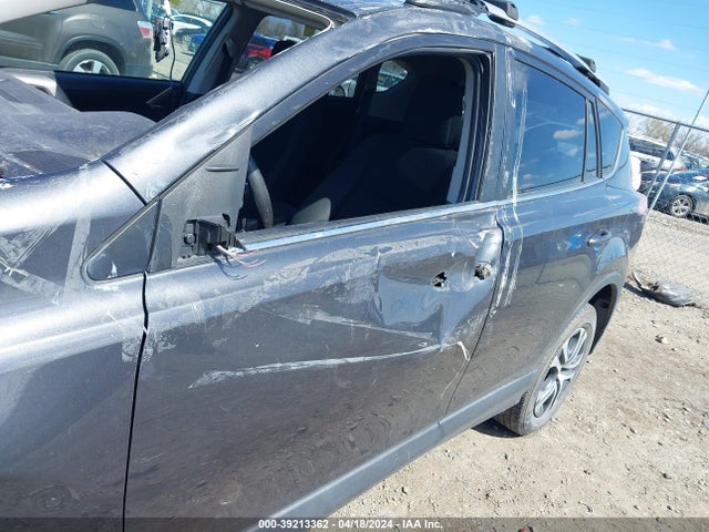 Toyota RAV4 LE 2018 2T3BFREV6JW838028 Image 6