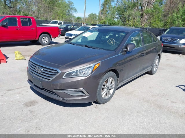 Hyundai SONATA SE 2015 5NPE24AFXFH221367 Image 2