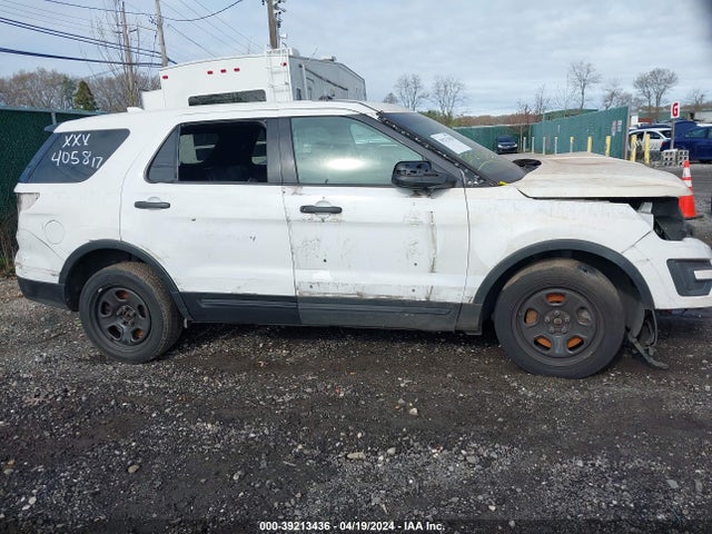 Ford Utility Police Interceptor 2017 1FM5K8AR9HGD66663 Image 13