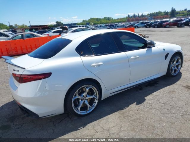 ZARFAEAV9J7578790 Alfa Romeo Giulia Quadrifoglio Rwd