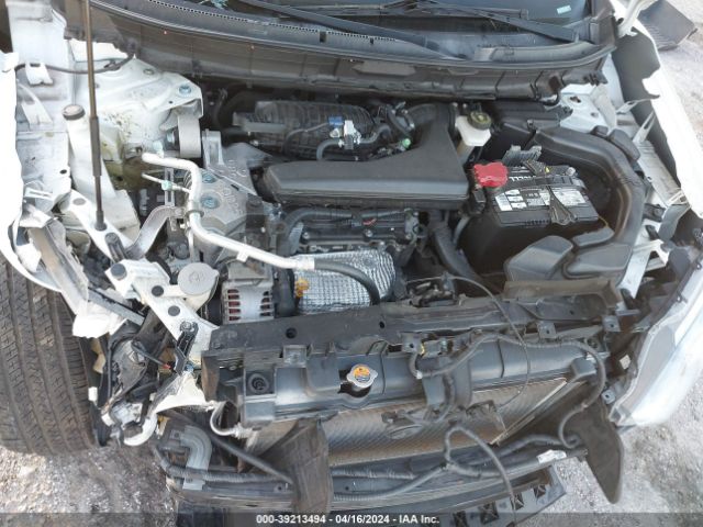 KNMAT2MT8FP575006 Nissan ROGUE SV