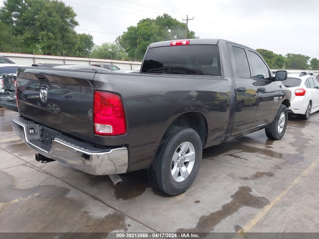 1C6RR6FT9LS147953 RAM 1500 Classic Tradesman Quad Cab 4x2 6'4 Box