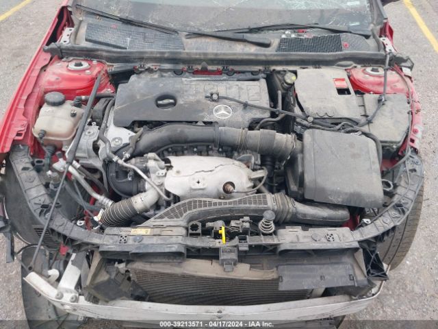 WDD3G4EB8KW032033 Mercedes-Benz A 220