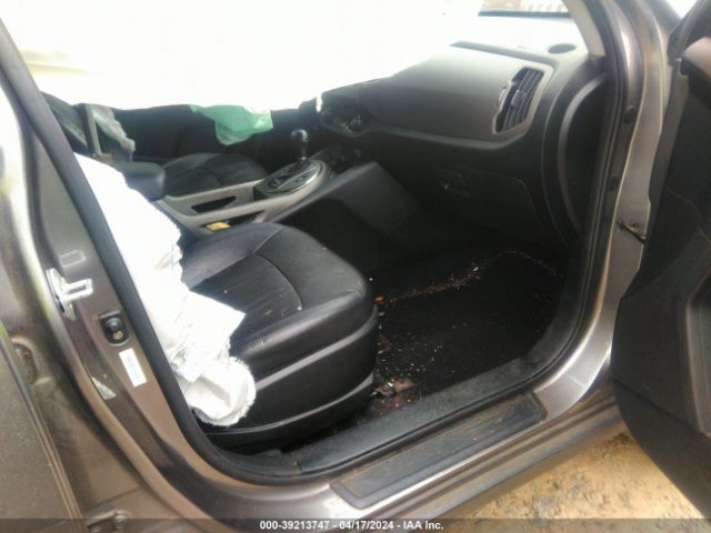 KNDPCCAC3E7570721 KIA Sportage Ex