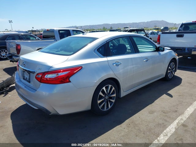 Nissan Altima 2.5 Sv 2017 1N4AL3AP3HC162147 Image 4