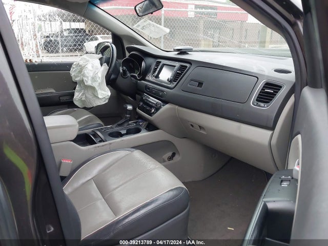 KIA SEDONA LX 2017 KNDMB5C18H6314601 Image 5