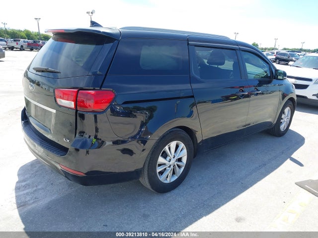 KIA SEDONA LX 2015 KNDMB5C15F6069236 Image 4