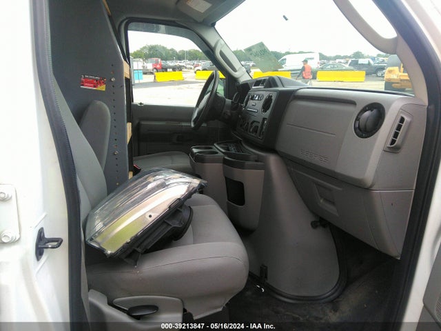 Ford E-250 Commercial 2014 1FTNE2EW6EDA80369 Image 5