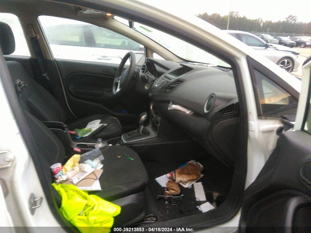 Ford FIESTA SE 2019 3FADP4BJ6KM102550 Image 5
