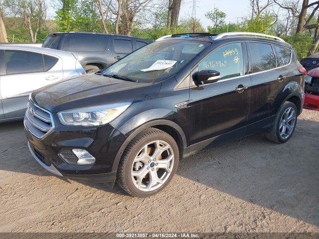 Ford Escape Titanium 2019 1FMCU9J95KUB99153 Image 2