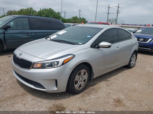 KIA FORTE LX 2017 3KPFK4A74HE024389 Image 2
