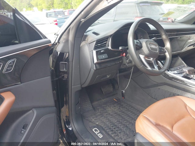 WA1AVAF10KD030018 Audi Q8 55 Premium