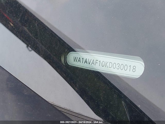 WA1AVAF10KD030018 Audi Q8 55 Premium