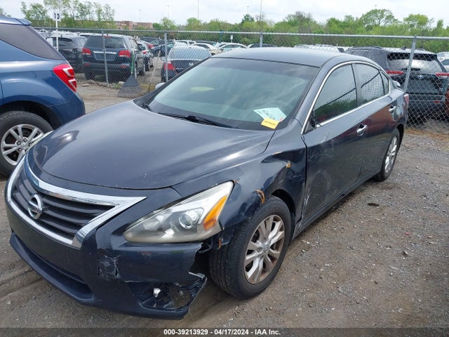 Nissan Altima 2.5 S 2014 1N4AL3AP3EC274412 Image 2
