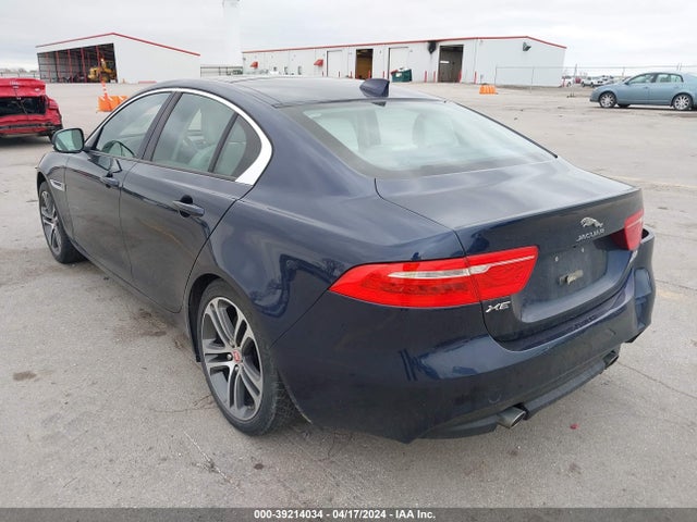2017 JAGUAR XE SAJAJ4BVXHA974092 Photo 2