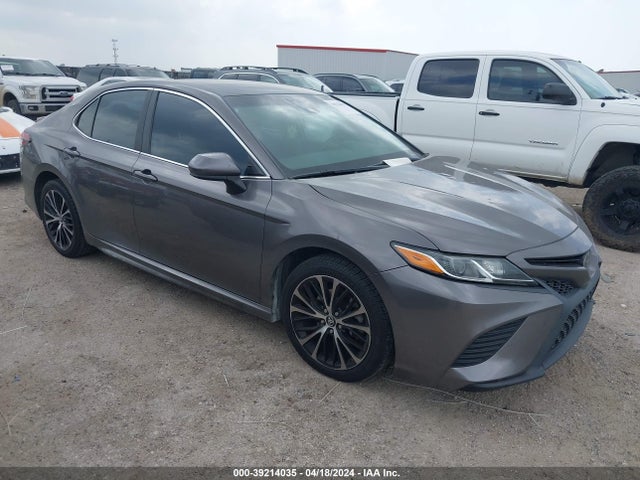 Toyota CAMRY SE 2018 4T1B11HKXJU601083 main image