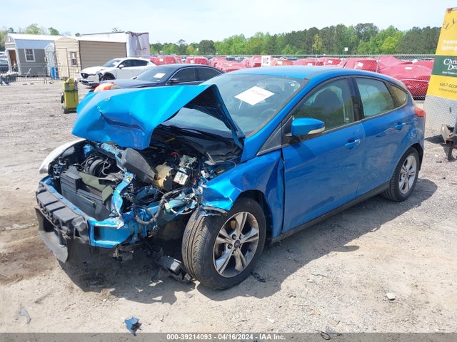 1FADP3K2XEL285637 Ford FOCUS SE