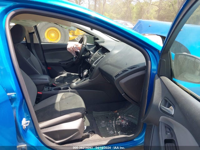 1FADP3K2XEL285637 Ford FOCUS SE