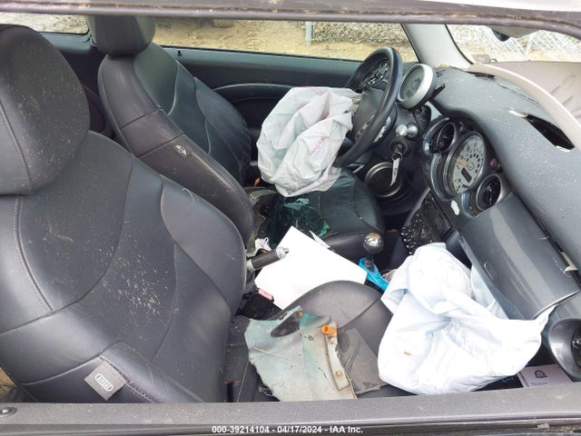 2003 MINI COOPER S WMWRE33433TD65378 Photo 4
