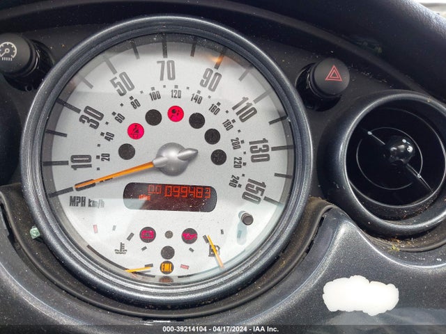 2003 MINI COOPER S WMWRE33433TD65378 Photo 6