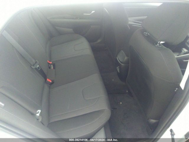 KMHLL4DG5RU741717 Hyundai ELANTRA SE