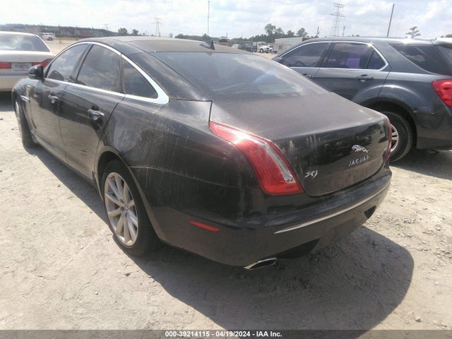 2013 JAGUAR XJ SAJWA1C76D8V42542 Photo 2