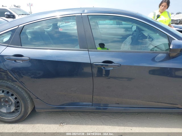 Honda Civic Lx 2018 2HGFC2F58JH573405 Image 14