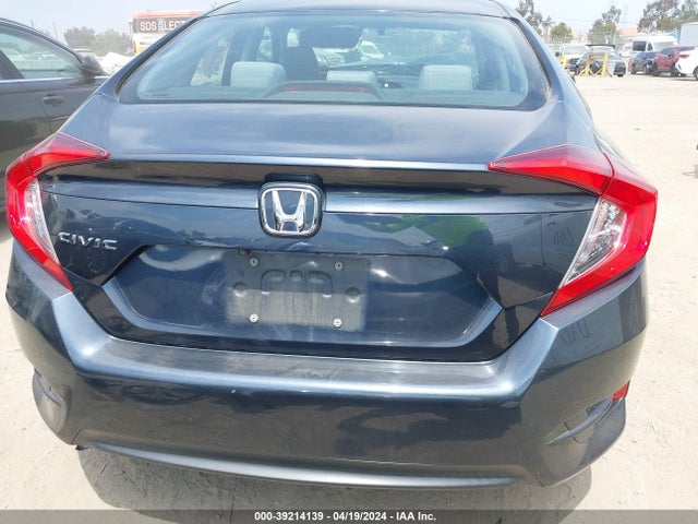 Honda Civic Lx 2018 2HGFC2F58JH573405 Image 17