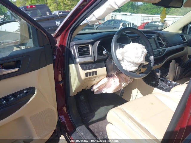 Toyota Highlander Xle V6 2016 5TDKKRFH1GS150324 Image 5