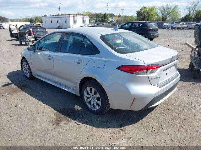 Toyota COROLLA LE 2021 5YFEPMAE1MP216759 Image 3