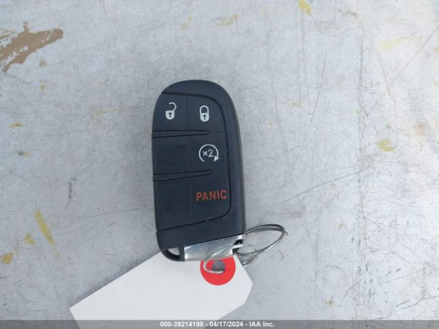 3C4NJCBB9JT489196 Jeep Compass Sun And Wheel Fwd