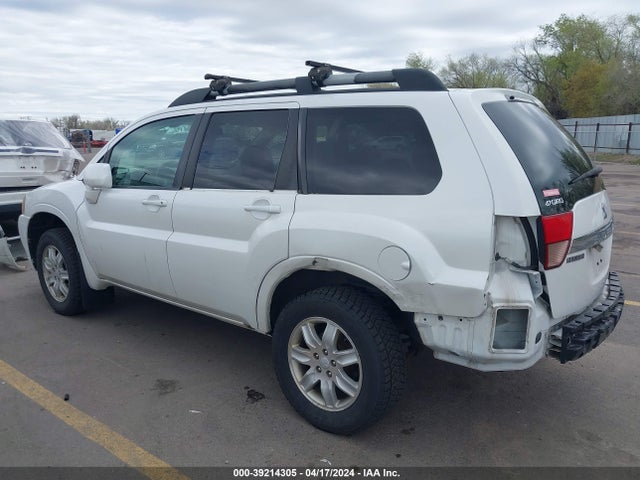 2011 MITSUBISHI ENDEAVOR 4A4JN2ASXBE025827 Photo 2